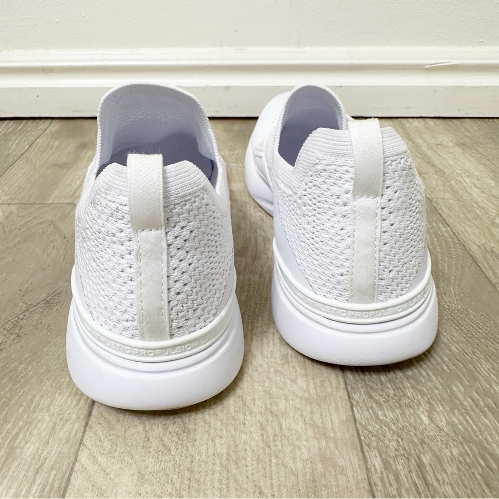 APL Women's TechLoom Bliss Running Sneakers in white 9.5 - Picture 7 of 10